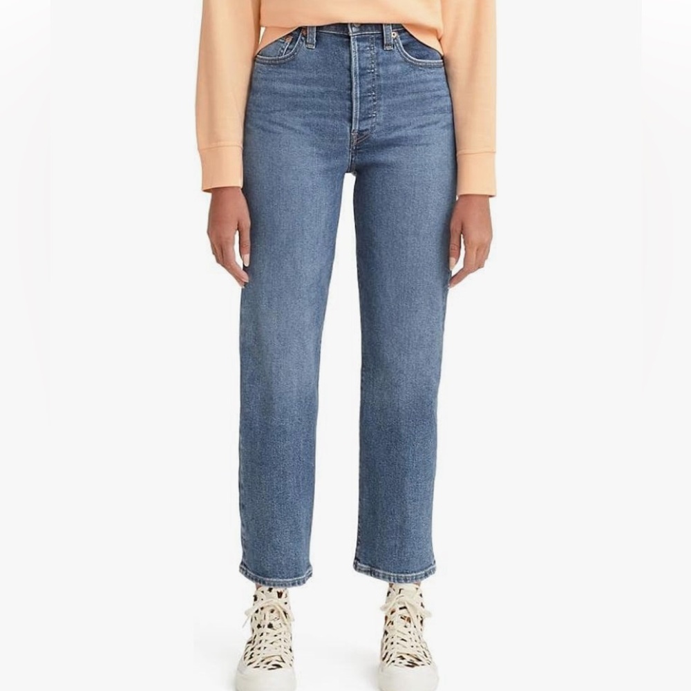 Levi’s Ribcage Straight Ankle Jeans